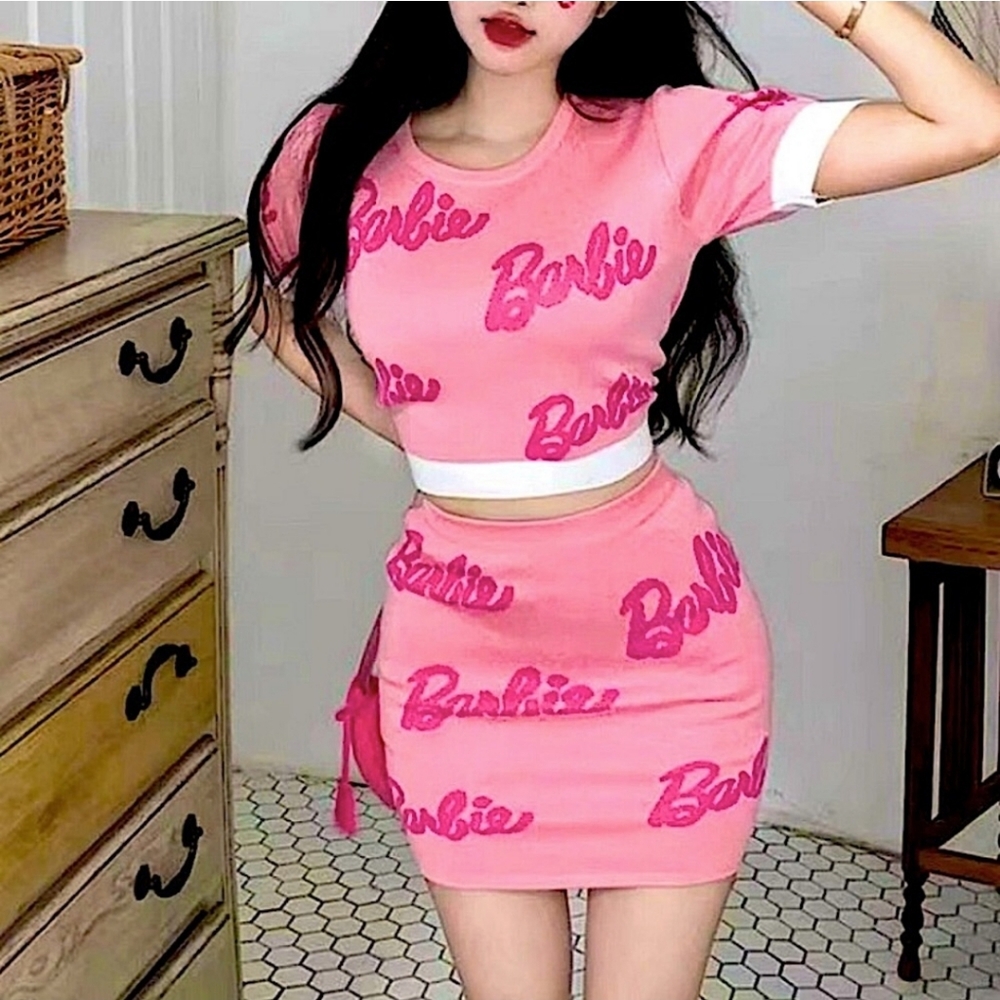 Barbie pink 2 piece skirt set mini top